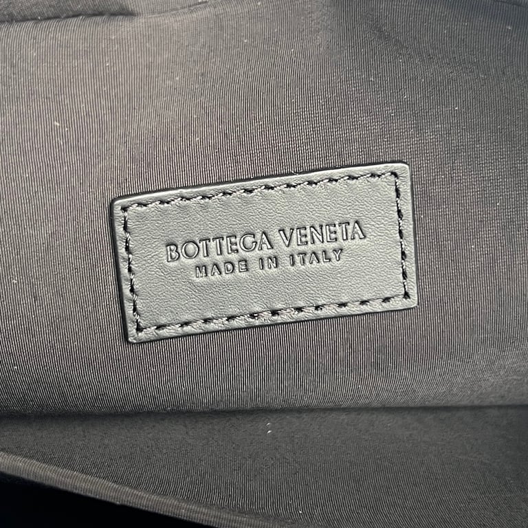 Bottega Veneta Intrecciato Toiletry Case Black - 4