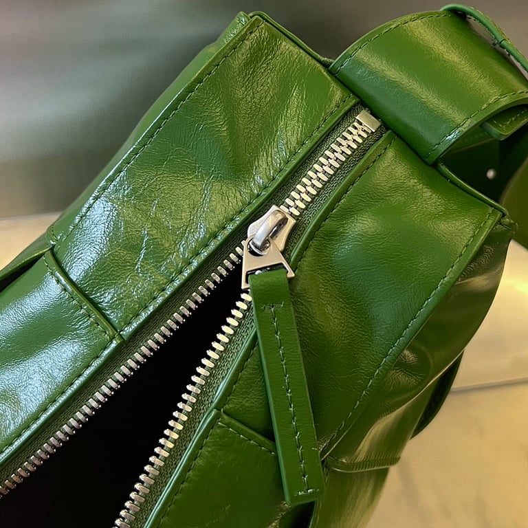 Bottega Veneta Intrecciato Camera Bag 731165 Green - 5
