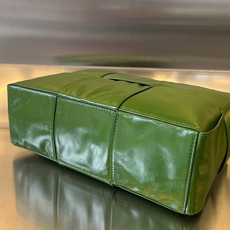 Bottega Veneta Intrecciato Camera Bag 731165 Green - 10