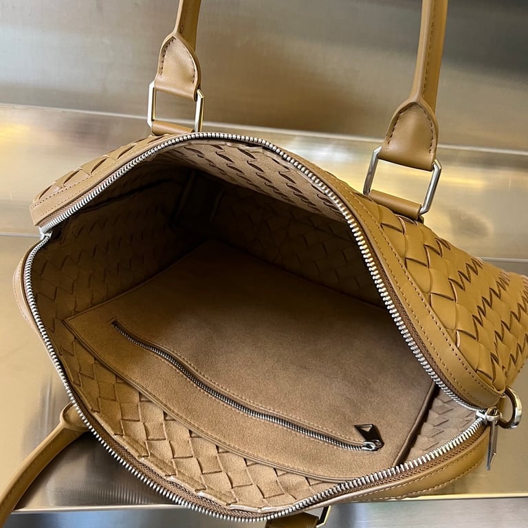 Bottega Veneta Intrecciato Leather Briefcase 690702 - 4