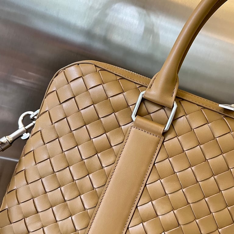 Bottega Veneta Intrecciato Leather Briefcase 690702 - 5
