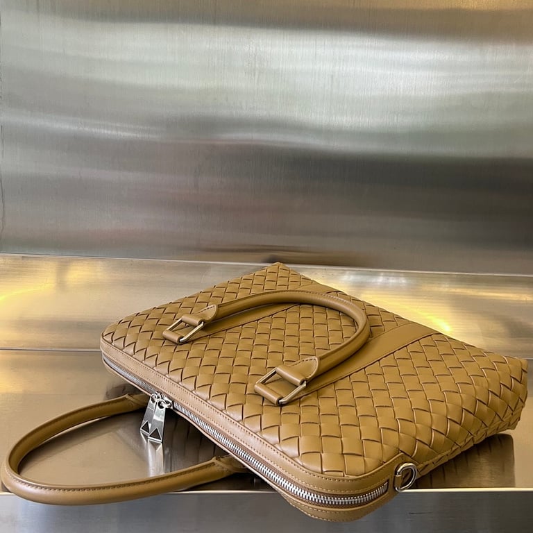 Bottega Veneta Intrecciato Leather Briefcase 690702 - 8