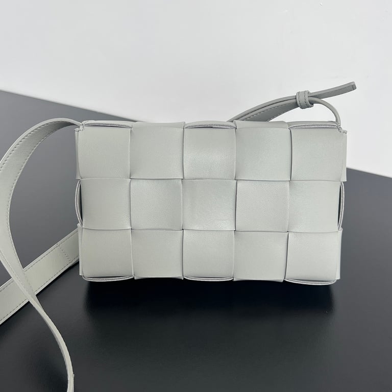 Bottega Veneta Cassette Bag Grey - 9