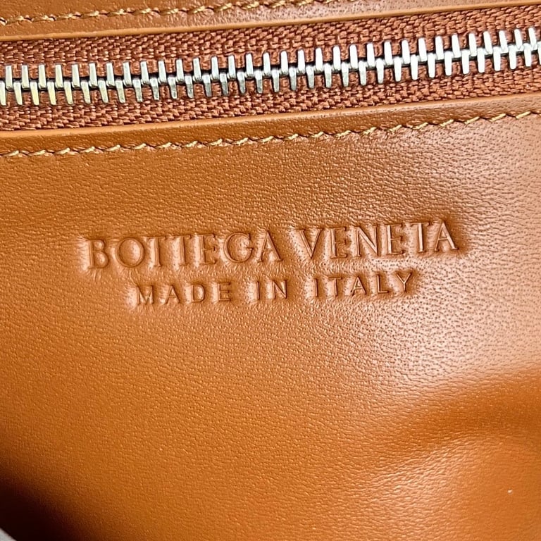 Bottega Veneta Cassette Bag Brown Gradient - 2