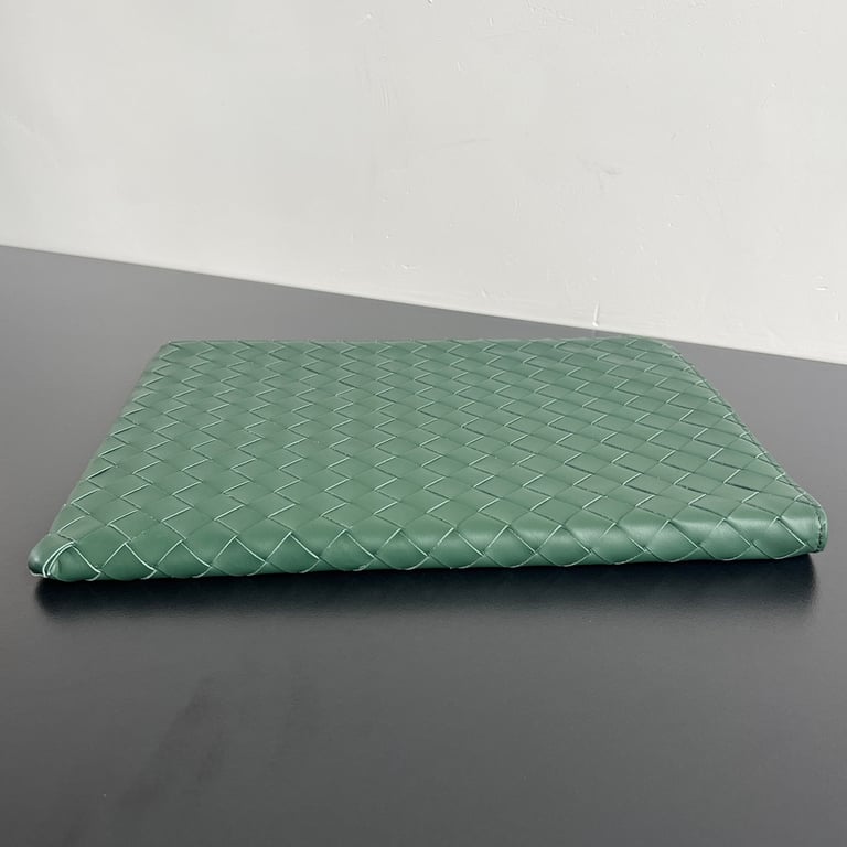 Bottega Veneta Intreccio Leather Clutch 607479 - 6