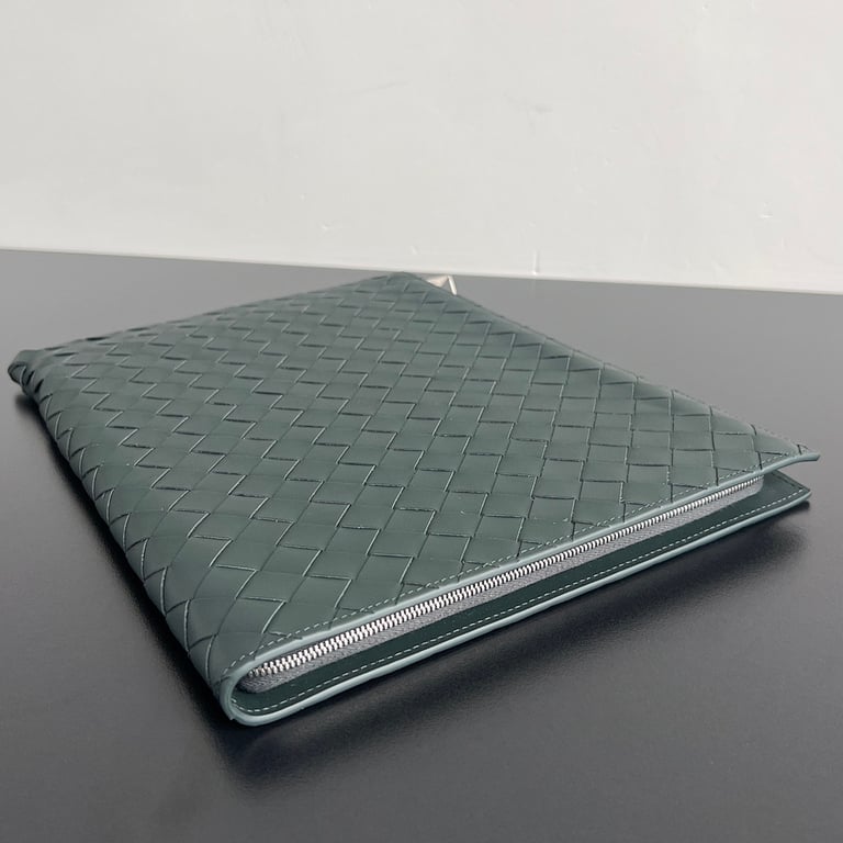 Bottega Veneta Intrecciato Half-Zip Clutch 607479 - 7