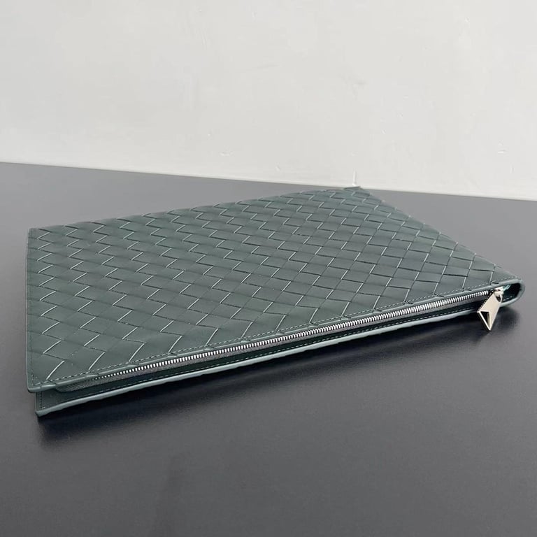 Bottega Veneta Intrecciato Half-Zip Clutch 607479 - 8