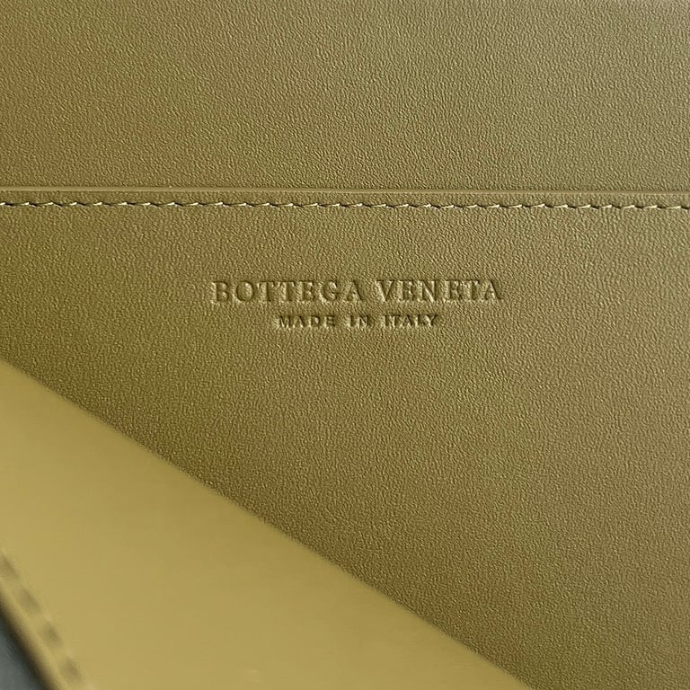 Bottega Veneta Intreccio Half-Zip Clutch 607479 - 3