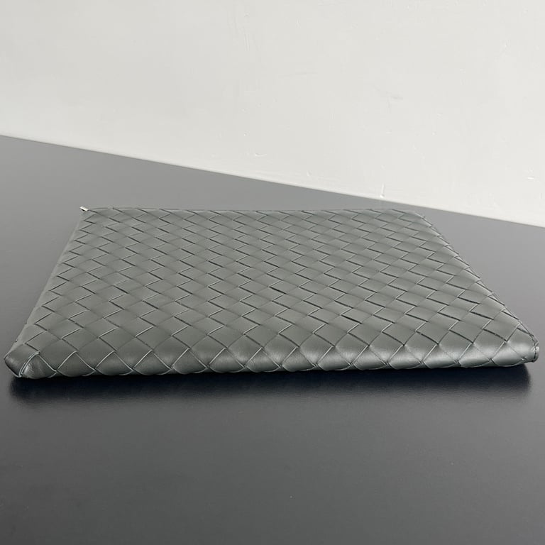 Bottega Veneta Intreccio Half-Zip Clutch 607479 - 6