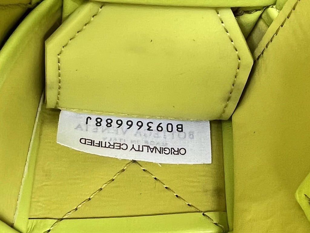 Bottega Veneta Cassette Crossbody Bag Lime - 2