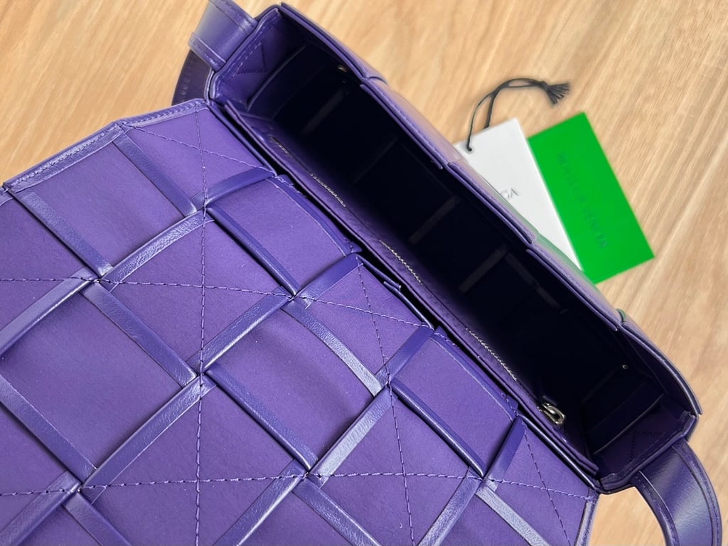 Bottega Veneta Cassette Purple Crossbody Bag - 6