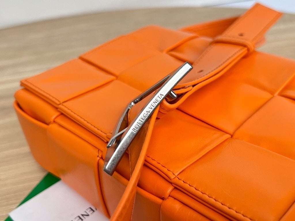Bottega Veneta Cassette Crossbody Bag Orange - 5