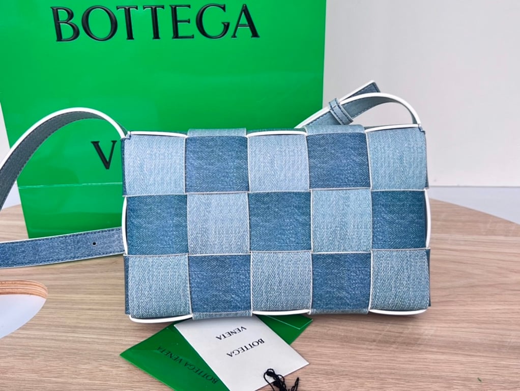 Bottega Veneta Cassette Denim Leather Bag - 9