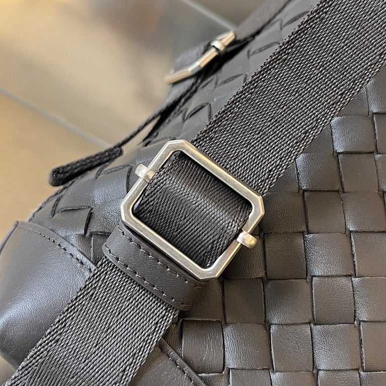 Bottega Veneta Intrecciato Leather Backpack 653118 - 2