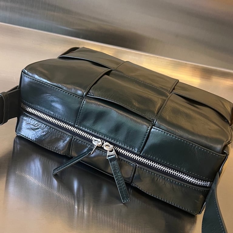 Bottega Veneta Cassette Camera Bag 731165 - 6