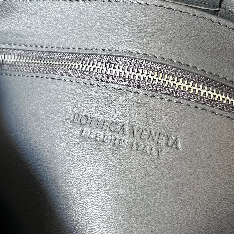 Bottega Veneta Cassette Crossbody Bag Grey - 3