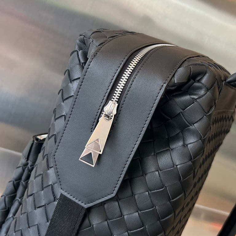Bottega Veneta Intrecciato Leather Backpack 653118 - 5