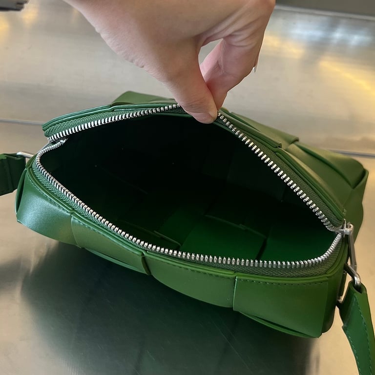 Bottega Veneta Cassette Camera Bag Green - 4