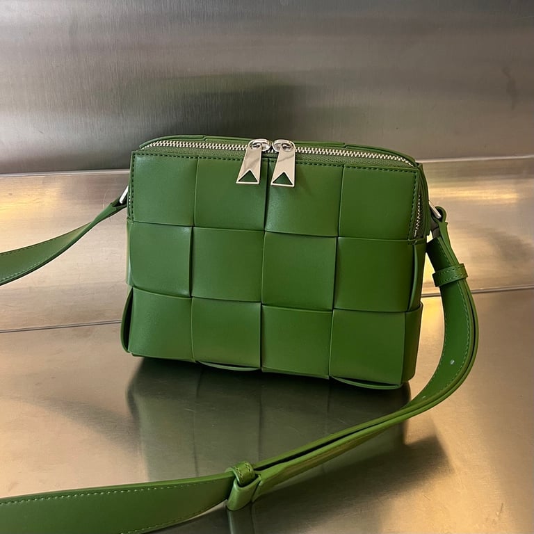 Bottega Veneta Cassette Camera Bag Green - 6