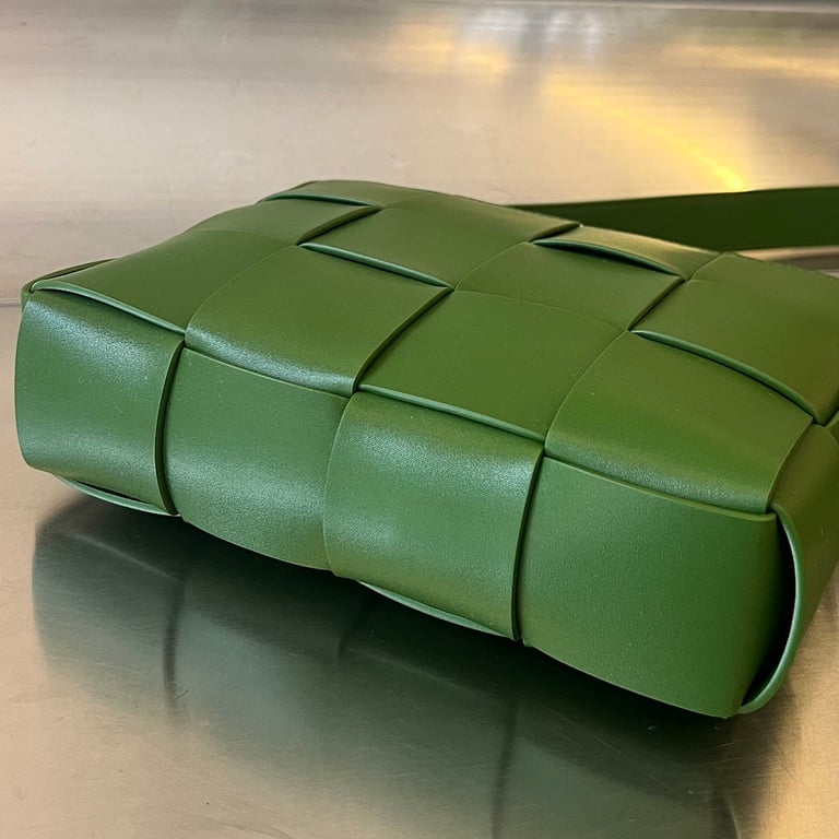 Bottega Veneta Cassette Camera Bag Green - 8