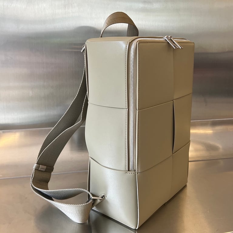Bottega Veneta Intrecciato Leather Backpack Beige - 8
