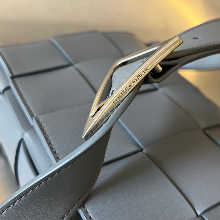 Bottega Veneta Cassette Bag Grey - 7