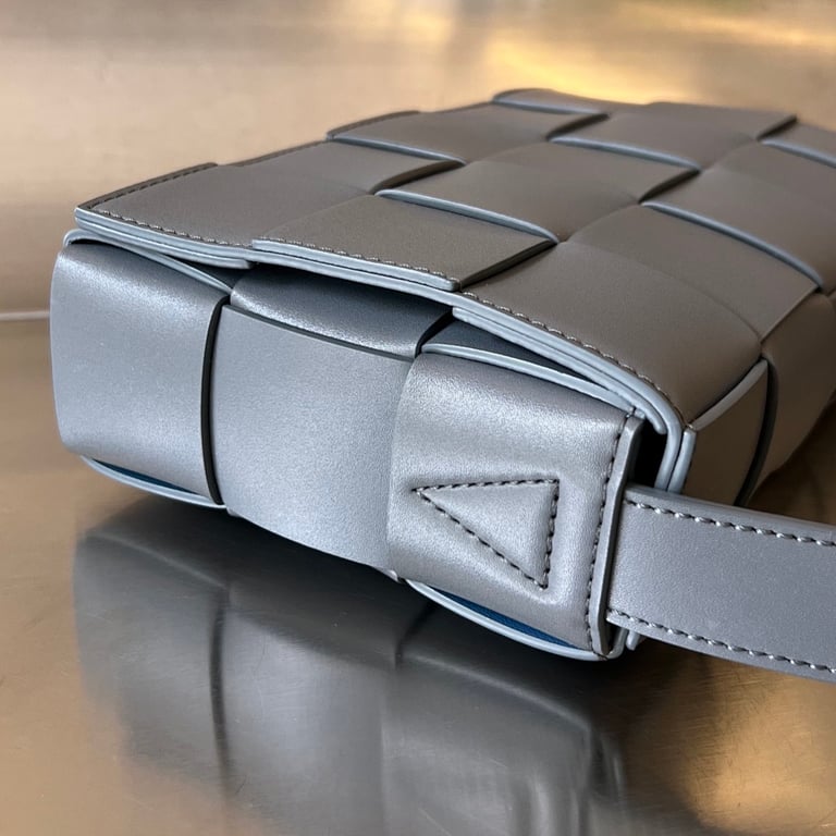 Bottega Veneta Cassette Bag Grey - 9