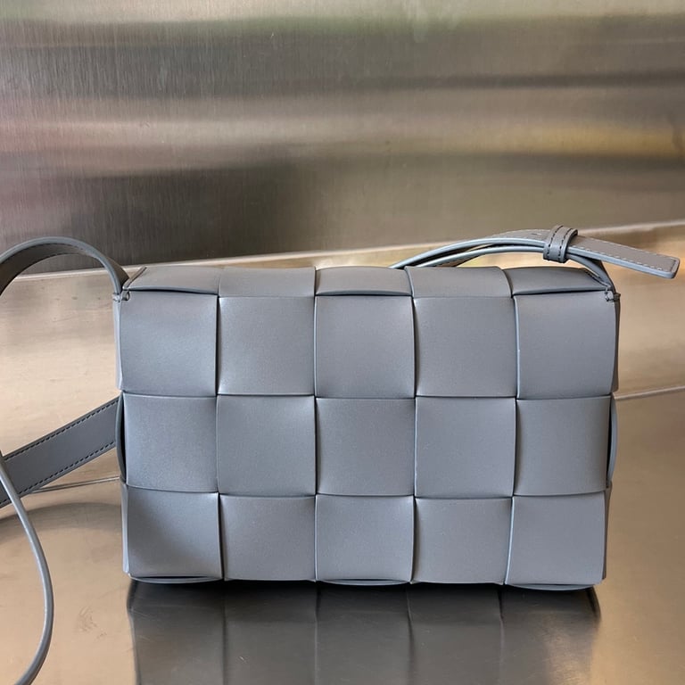 Bottega Veneta Cassette Bag Grey - 10