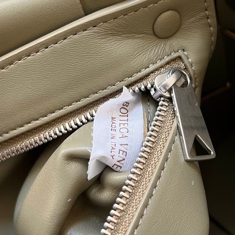Bottega Veneta Cassette 741777 Crossbody Bag - 2