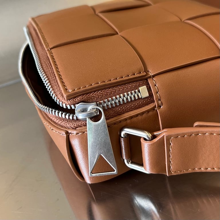 Bottega Veneta Cassette Camera Bag 730027 - 5
