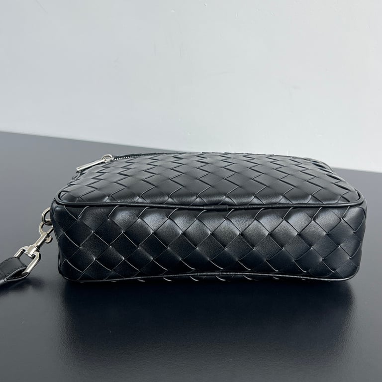 Bottega Veneta 777390 Intrecciato Clutch Black - 7