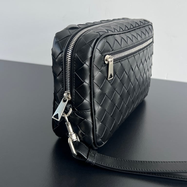 Bottega Veneta 777390 Intrecciato Clutch Black - 9