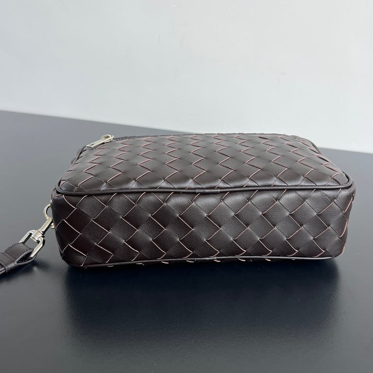 Bottega Veneta Intrecciato Leather Pouch Chocolate Brown - 7