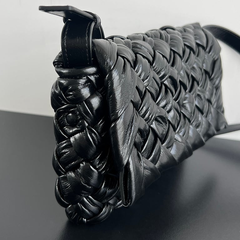Bottega Veneta Rumple Intrecciato Shoulder Bag Black - 8