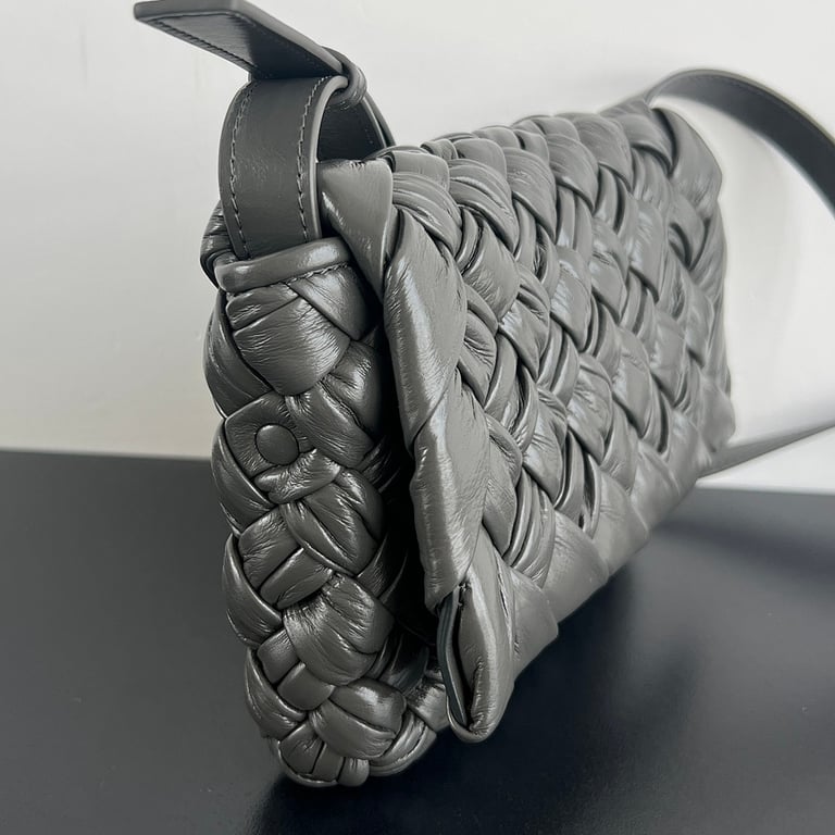 Bottega Veneta Rumple Shoulder Bag Light Graphite 787113 - 8