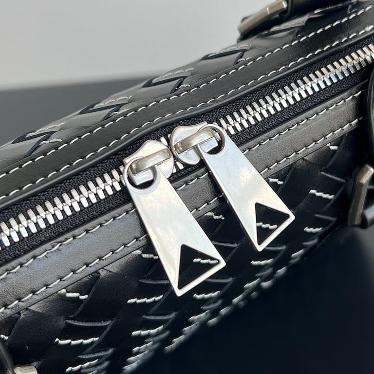 Bottega Veneta Intrecciato Briefcase Black - 8