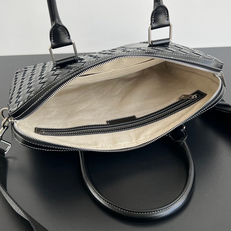 Bottega Veneta Intrecciato Briefcase Black - 9