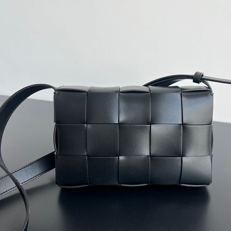 Bottega Veneta Cassette Bag Black - 8