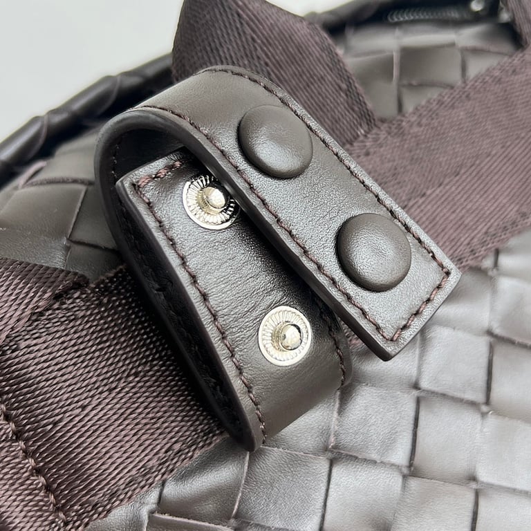 Bottega Veneta Postino Messenger Bag Brown - 4