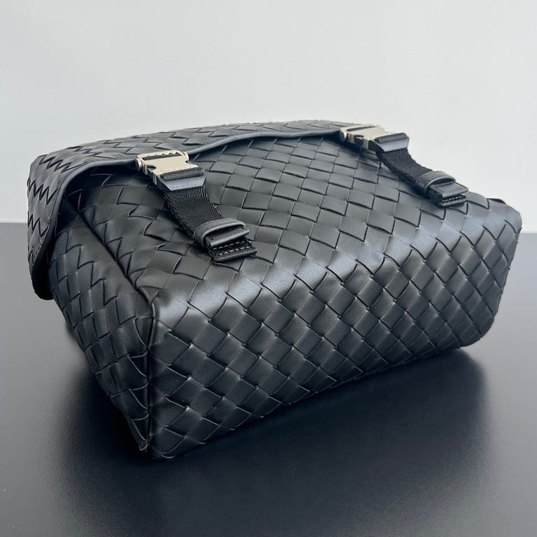 Bottega Veneta Postino Messenger Bag Black - 7