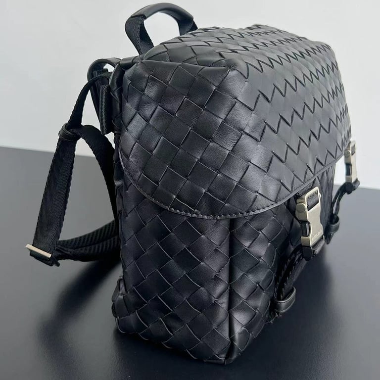 Bottega Veneta Postino Messenger Bag Black - 9