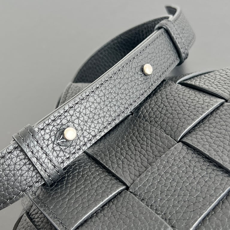 Bottega Veneta Cobble Intrecciato Crossbody Bag Black - 4