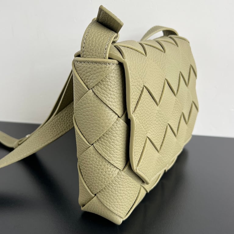 Bottega Veneta Cobble Crossbody Bag Travertine Green - 8