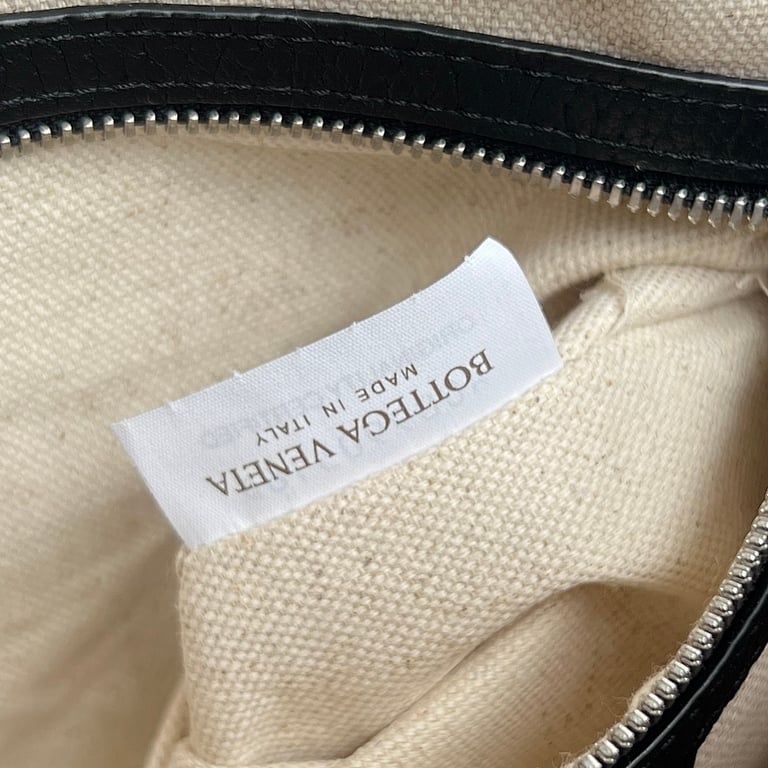 Bottega Veneta Intrecciato Camera Bag Black - 2