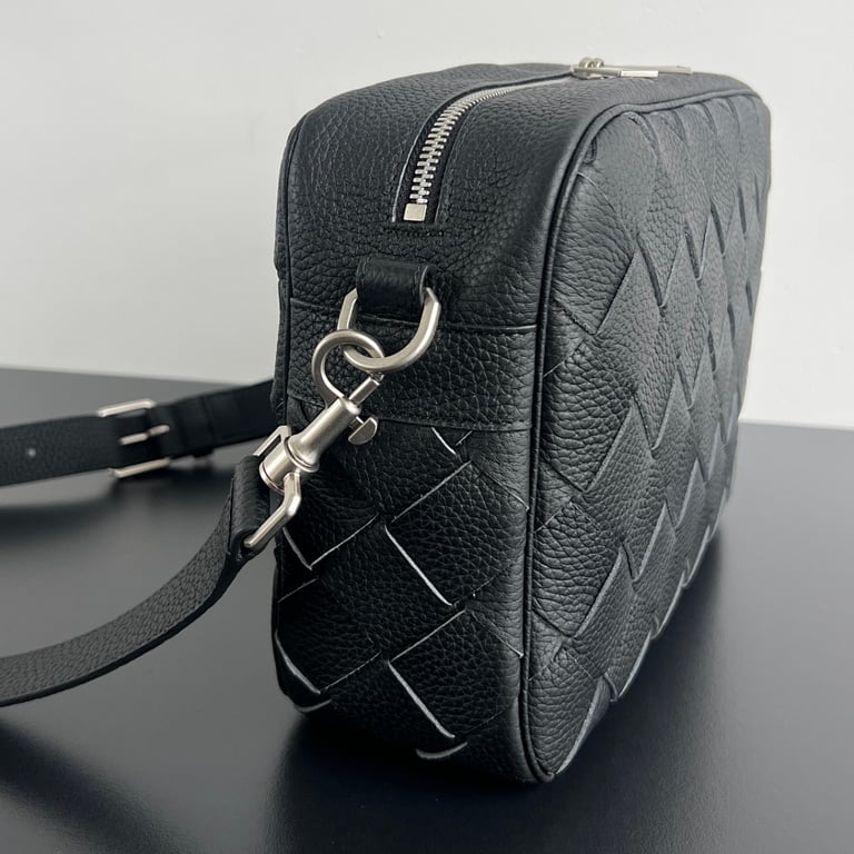 Bottega Veneta Intrecciato Camera Bag Black - 8
