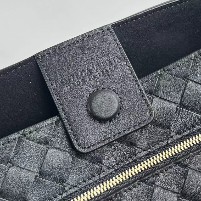 Bottega Veneta Large Andiamo Tote Black - 3