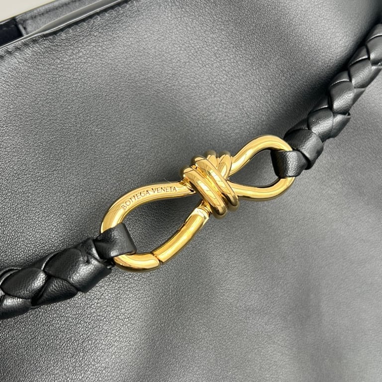 Bottega Veneta Large Andiamo Tote Black - 4
