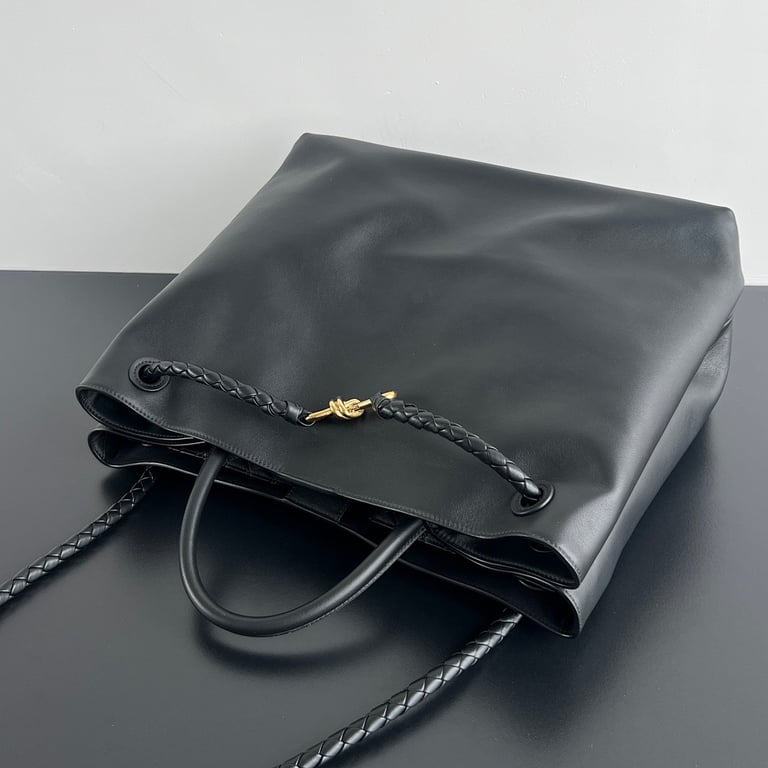 Bottega Veneta Large Andiamo Tote Black - 7