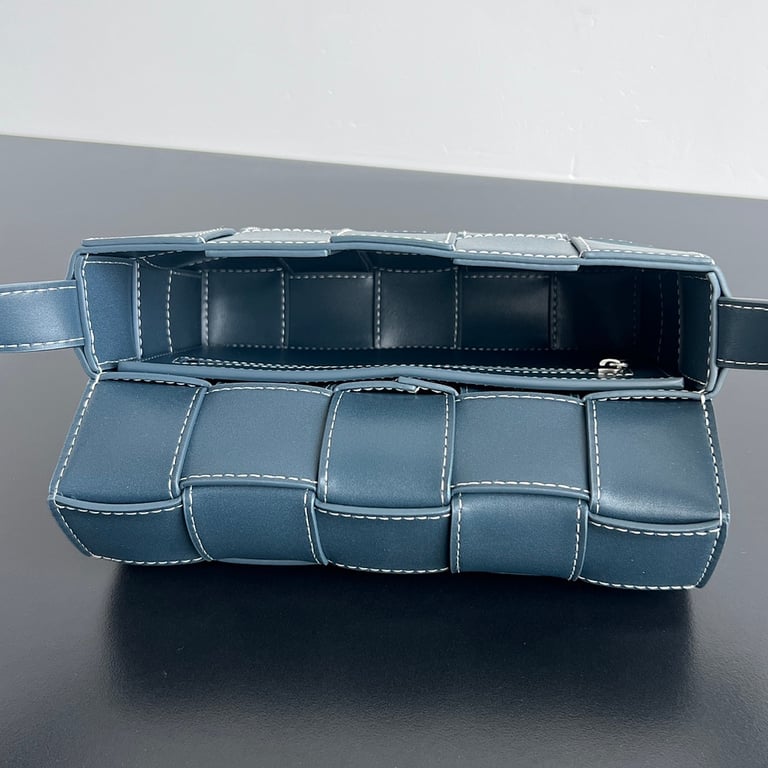 Bottega Veneta Cassette Contrast Stitch Blue - 5