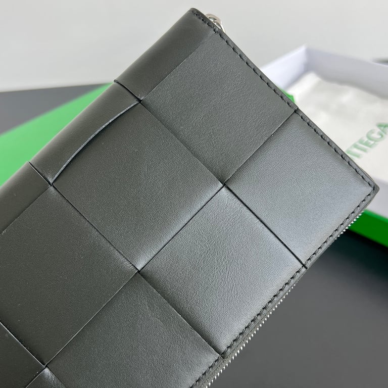 Bottega Veneta Intrecciato Zip Around Wallet Dark Green - 2